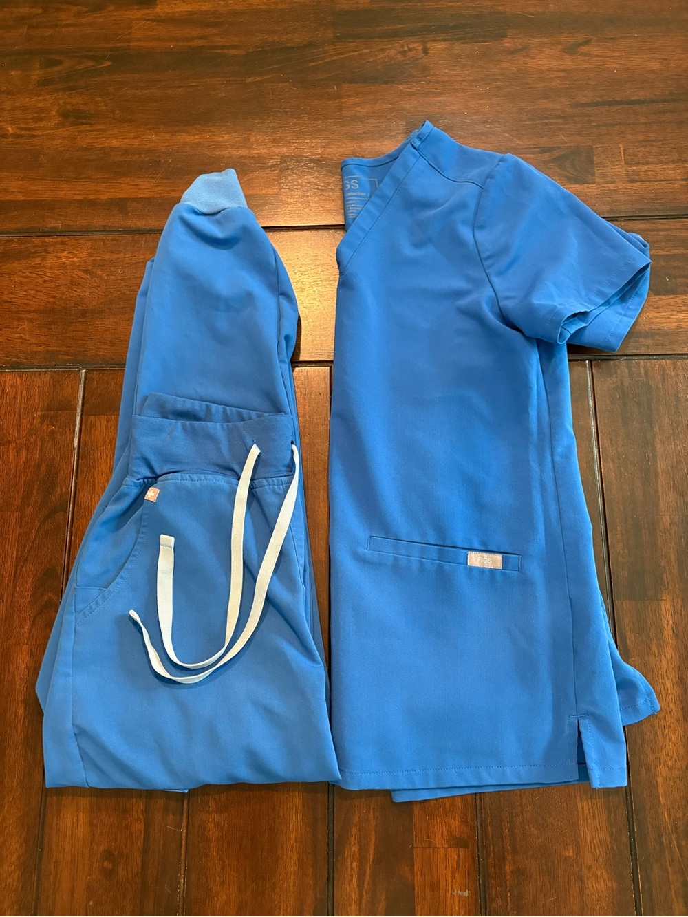 Figs Royal Blue Scrub Set - XS Petite Joggers/XS Top